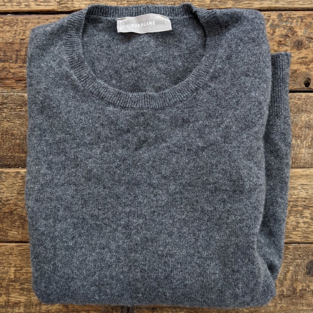 Everlane Charcoal Cashmere Crew Neck Sweater